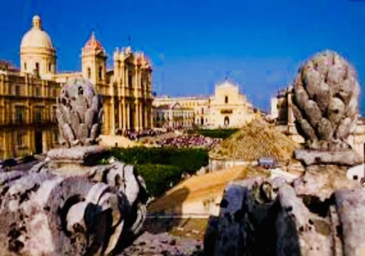 The Stone Garden Apartment Noto Bagian luar foto